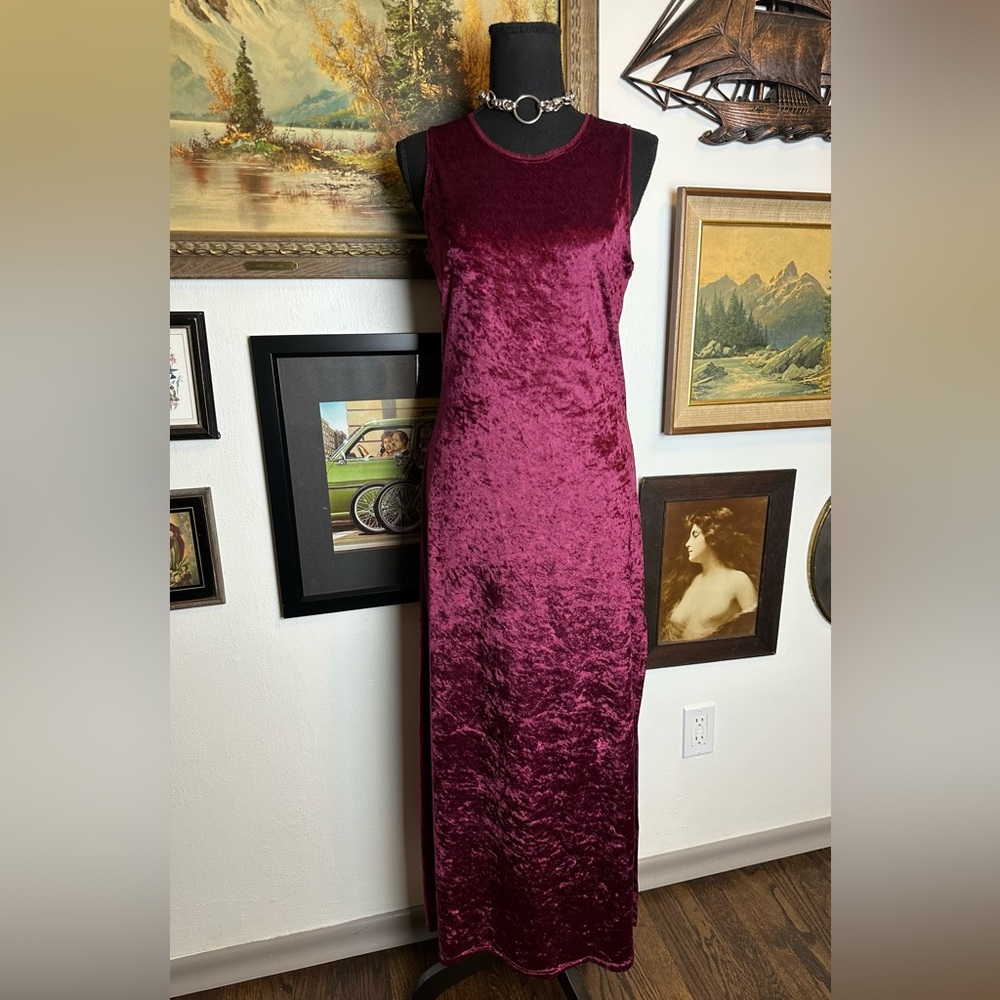 Vintage 1990s Dark Red Crushed Velvet Sleeveless Maxi Dress M-L